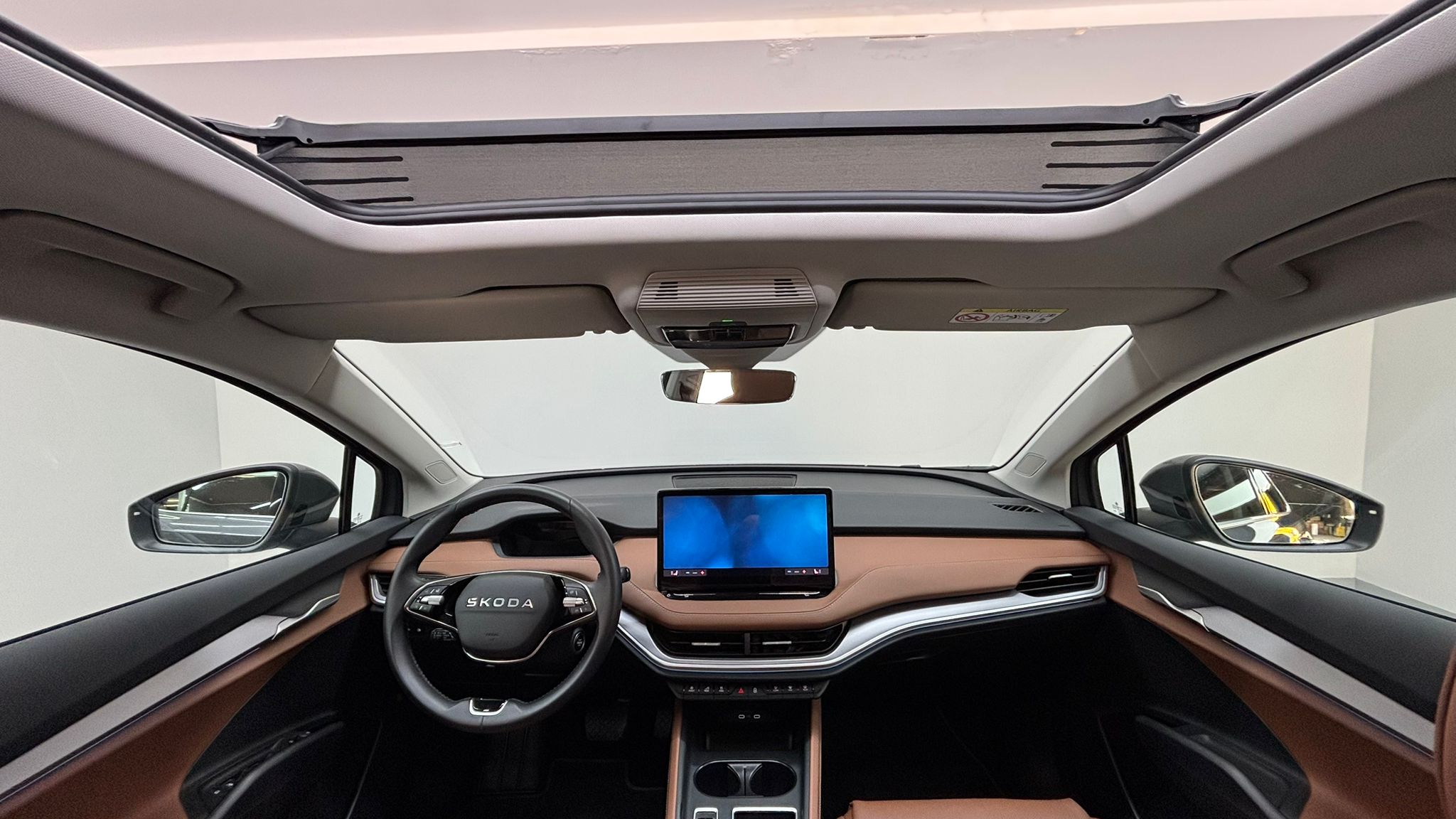SKODA ENYAQ 18
